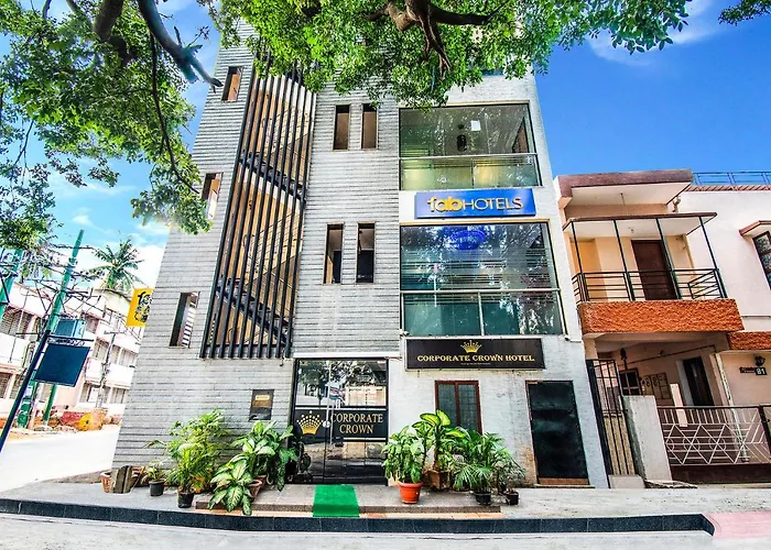 Fabhotel Corporate Crown - Nr Jyoti Nivas University